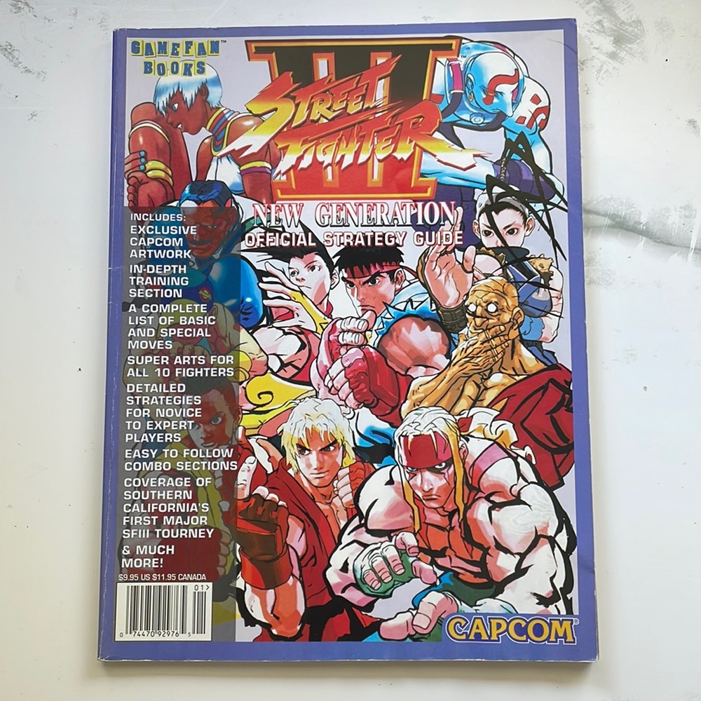 Street Fighter III New Generation Official Strategy Guide (Gamefan Books)